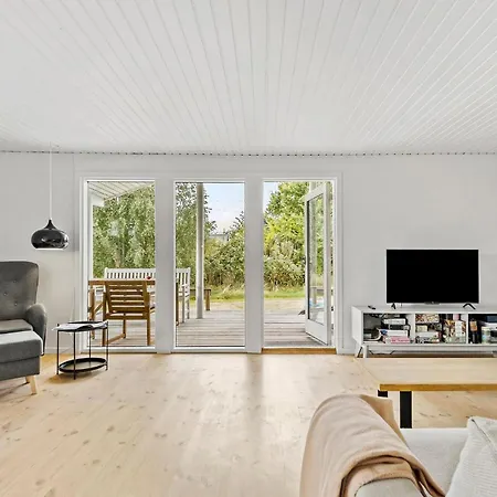 Gorgeous In Sjaellands Odde With Wifi Yderby