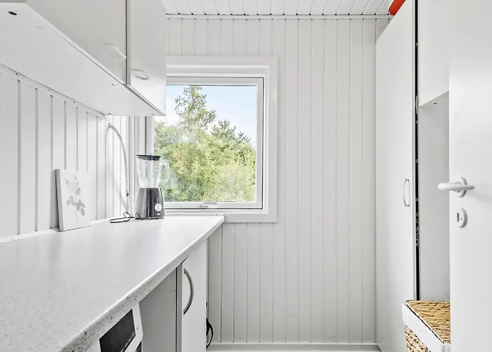 Gorgeous In Sjaellands Odde With Wifi Holiday home *